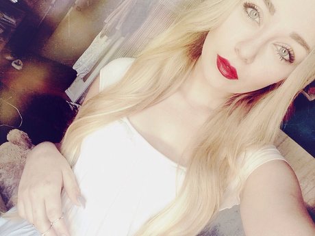 Elyse Summer nice actress pictures