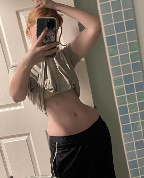 Initialelon Profile pic