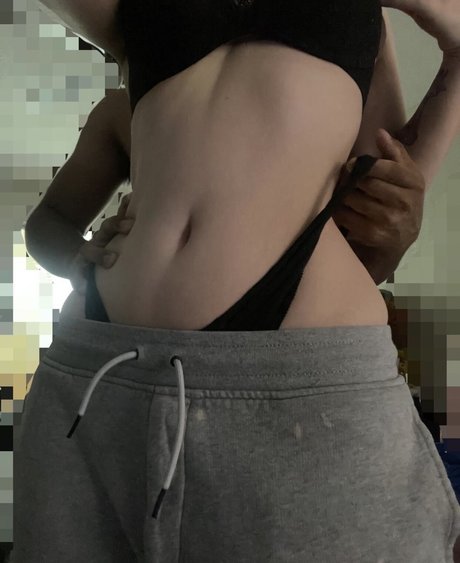 Initialelon art model picture