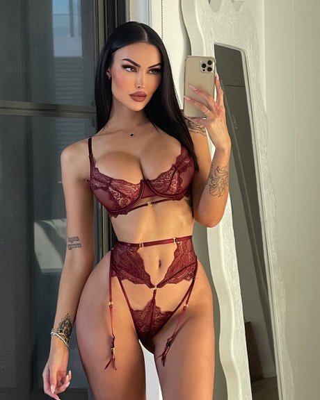 Annelese Milton porn actress pic