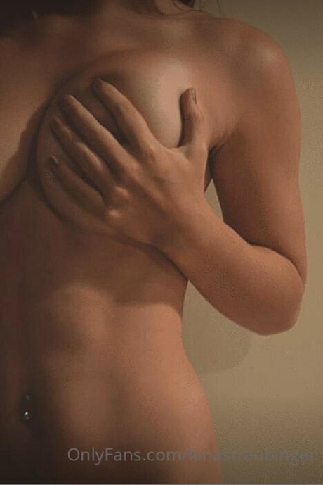 lena straubinger sexy star img