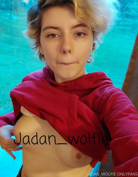Jadan Wolfie star sex picture