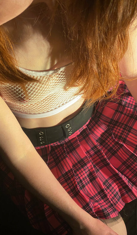 the shy ginger exclusive pornstar img