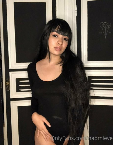 naomieve star hd pics
