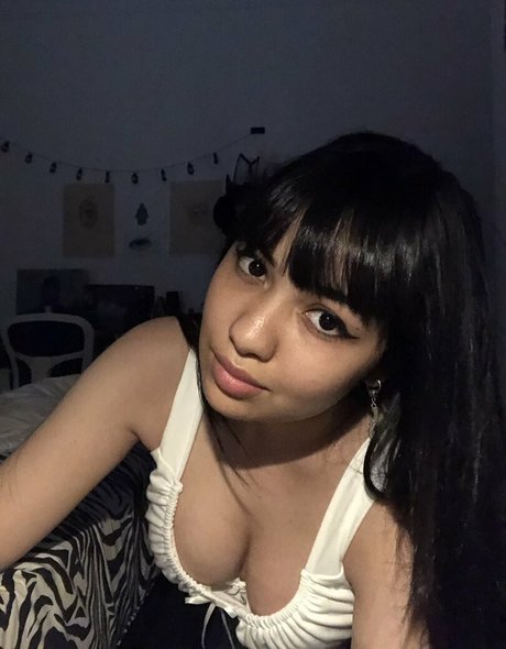 naomieve sex model photos