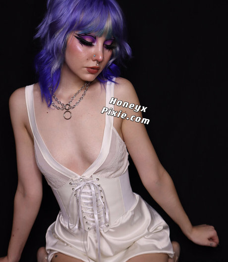 Honeypixie naked star archive