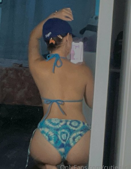 Mariana Castro erotic actress photos