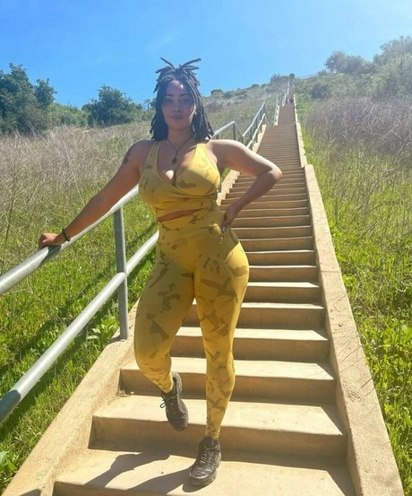 God Beth pornstar high quality gallery