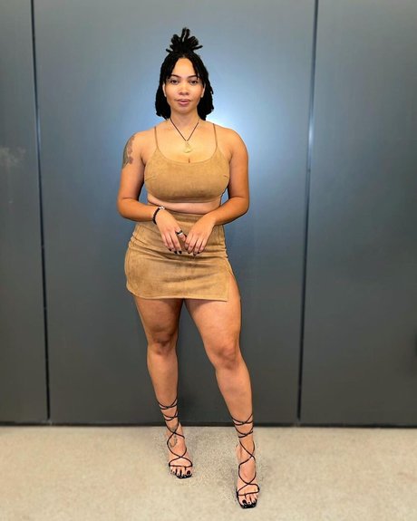 God Beth perfect star image