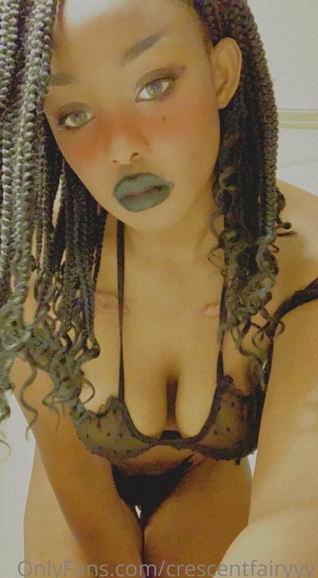 Crescent Fairy pornstar free pics