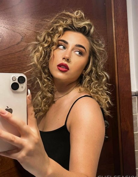 Chelseasky sex actress img