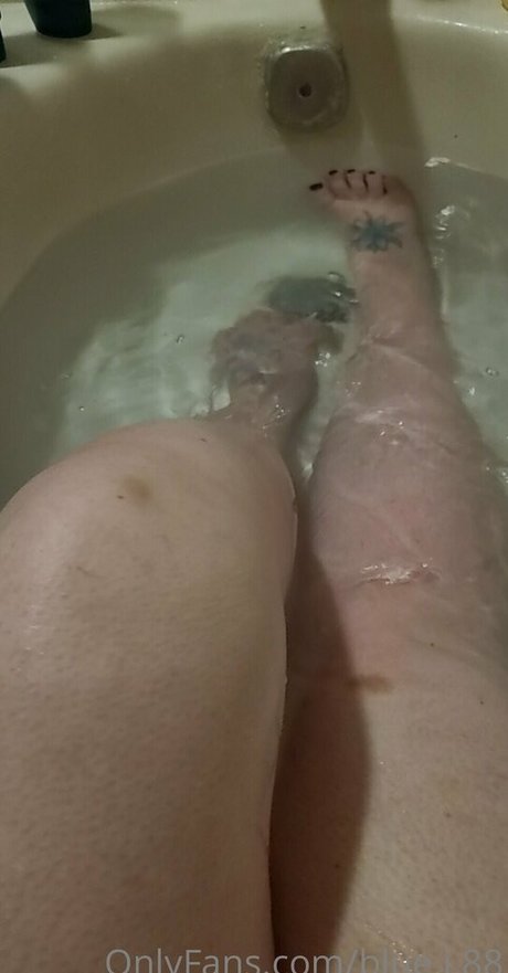 Blue J 88 naked star images