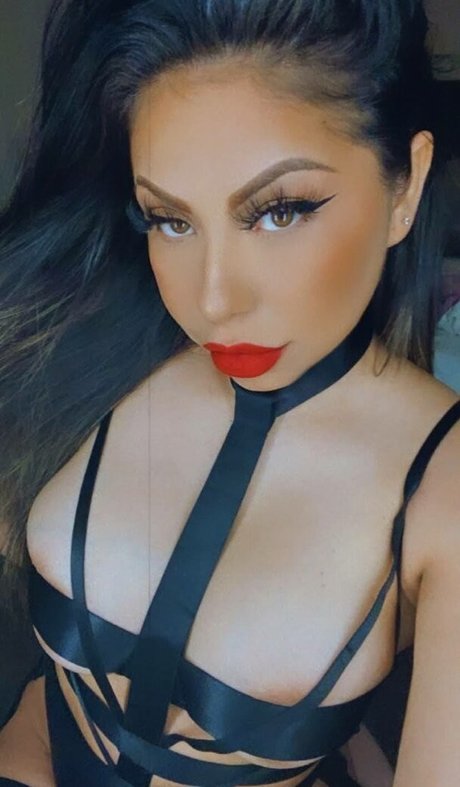 Yanxe ann naked star img