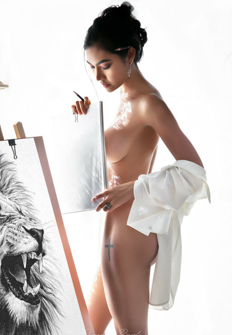 Ploytiger free pornstar photos