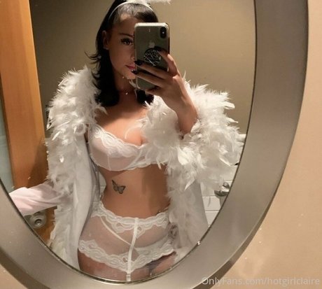 Submissive Skylar star nude pics