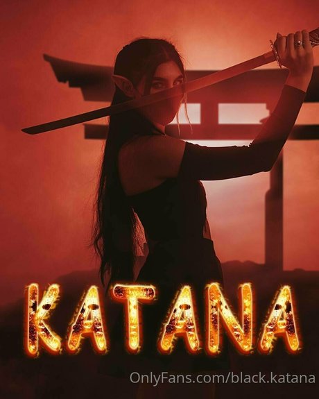 BLACK KATANA model naked images