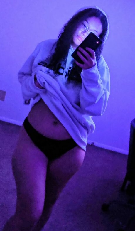 xEmerly sexy model galleries