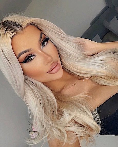 Miss Sinss model sex pics