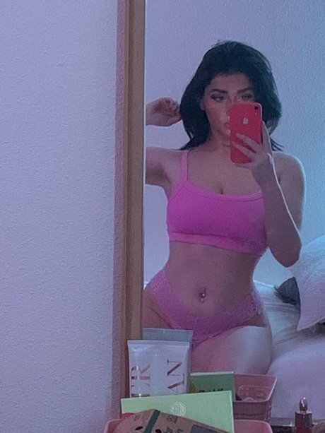 Sukashawty erotic pornstar picture