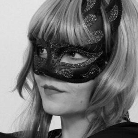 Lily Lacto beautiful model image