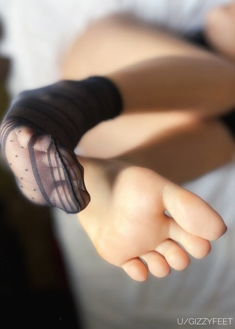 Gizzy pornstar top photo