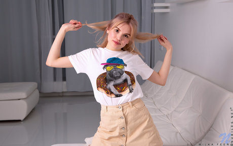 Milka Feer model sexy photos