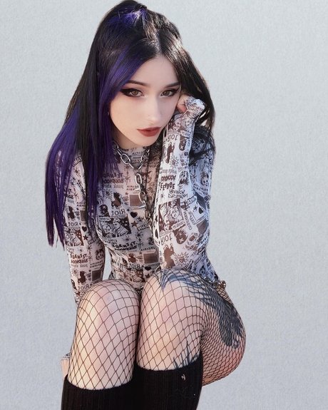 xholdontillmay model free picture