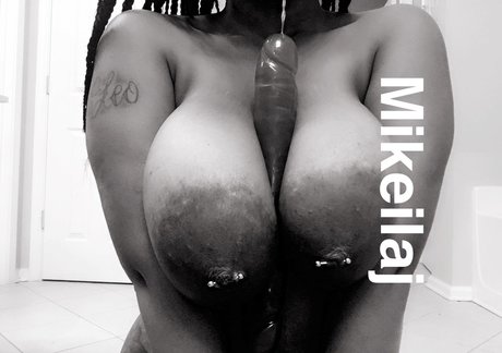 Mikeilaj high quality model pics