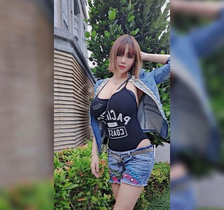 Ma Yourong_ star erotic photos