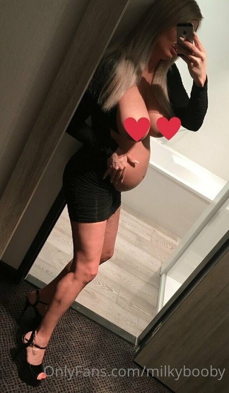 Milkybooby free star pics