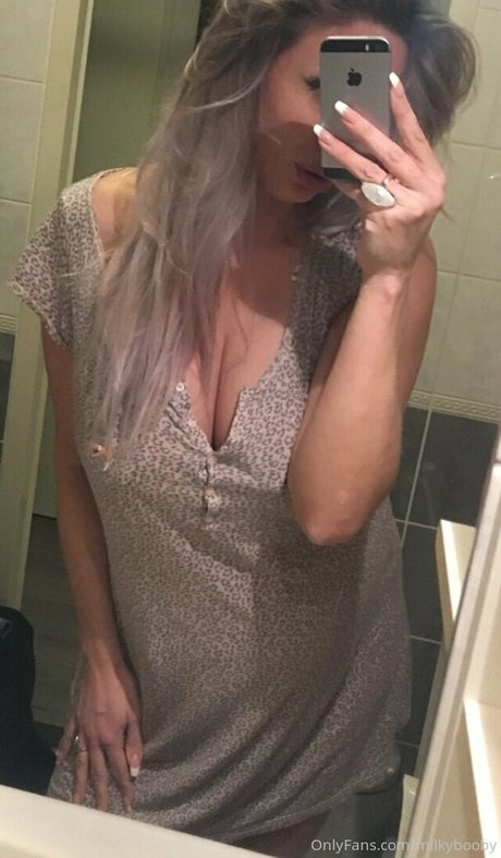 Milkybooby model high quality gallery