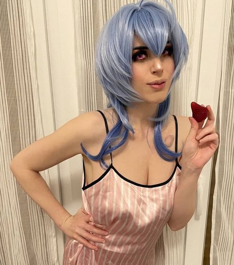 Lauramunay exclusive star pics