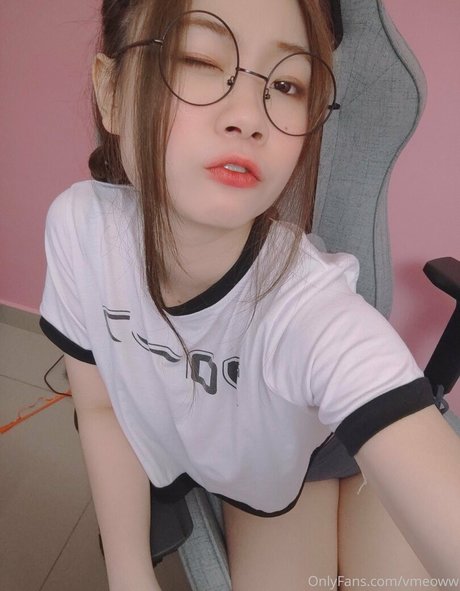 Vmeow free actress img