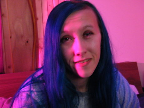 Naughty lil Wolf top model img