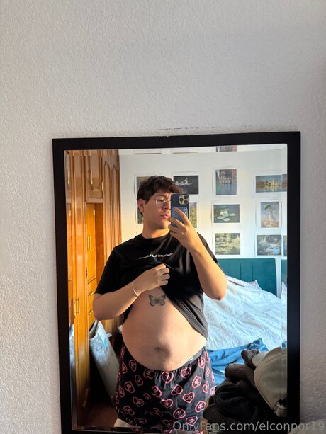 Elconnor19 high quality pornstar pic