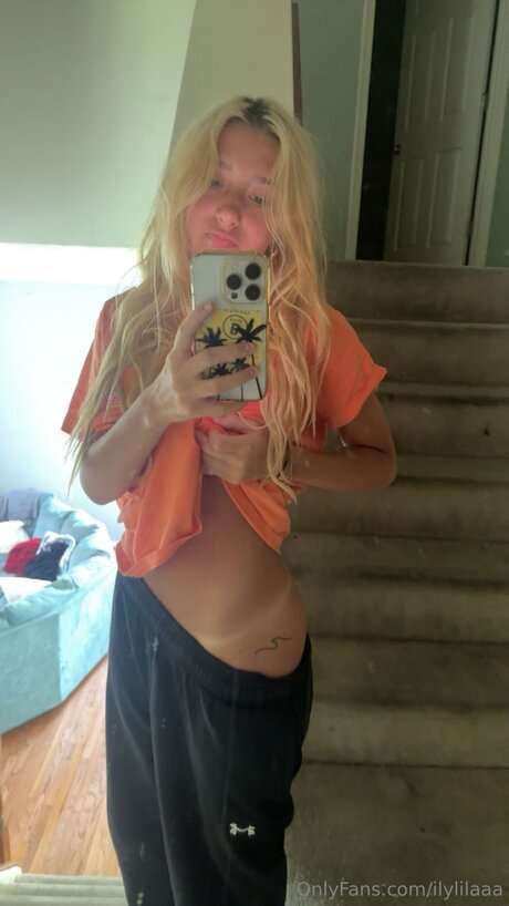 Ilylilaaa model perfect archive