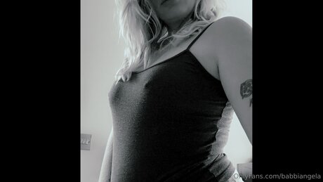 Babbiangela model porn photo