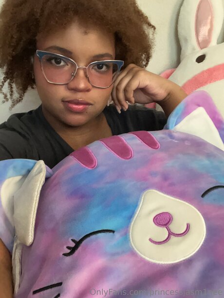 Princessjasm1nee star naked picture