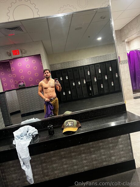 Colt Classic exclusive model picture