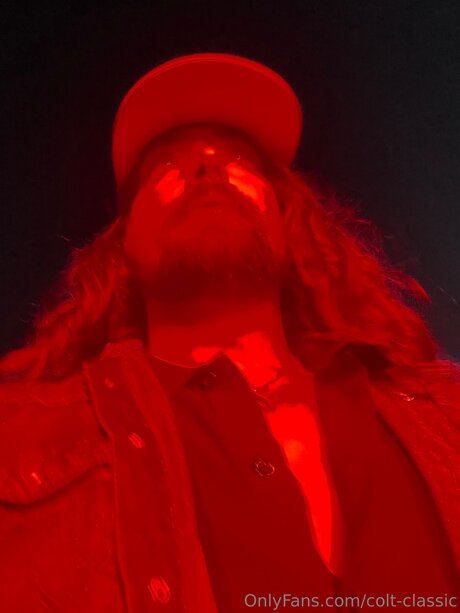 Colt Classic nude model pictures