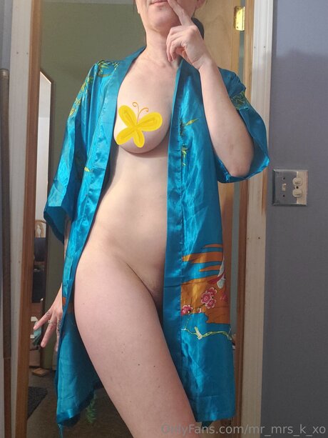 Mr Mrs K Xo pornographic model photo