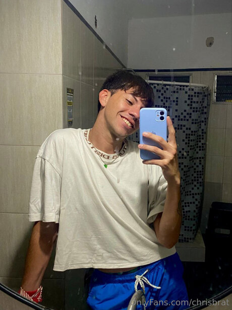 Chrisbrat naked star pictures