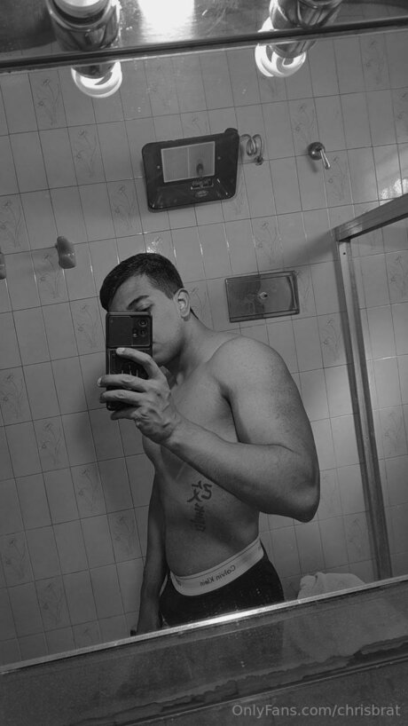 Chrisbrat model perfect images