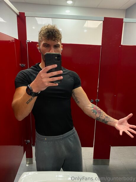 Gunterbody sexy star img