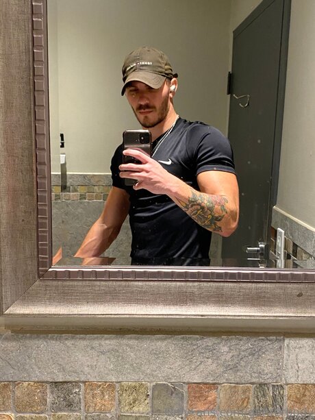 Gunterbody pornographic model gallery