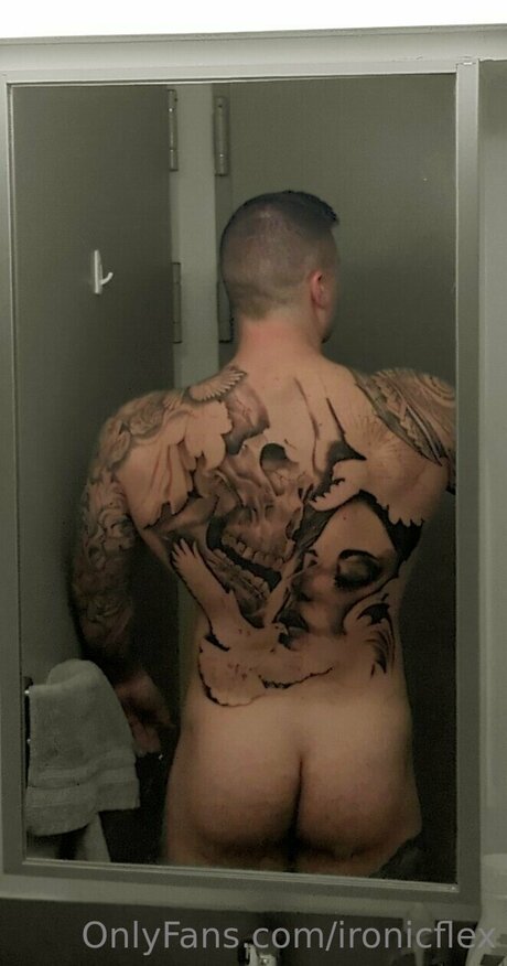 Ironicflex pornstar exclusive pic