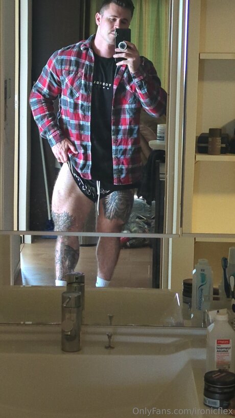 Ironicflex star erotic pictures