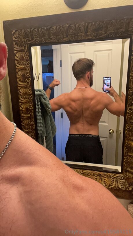 U419584119 pretty star photo