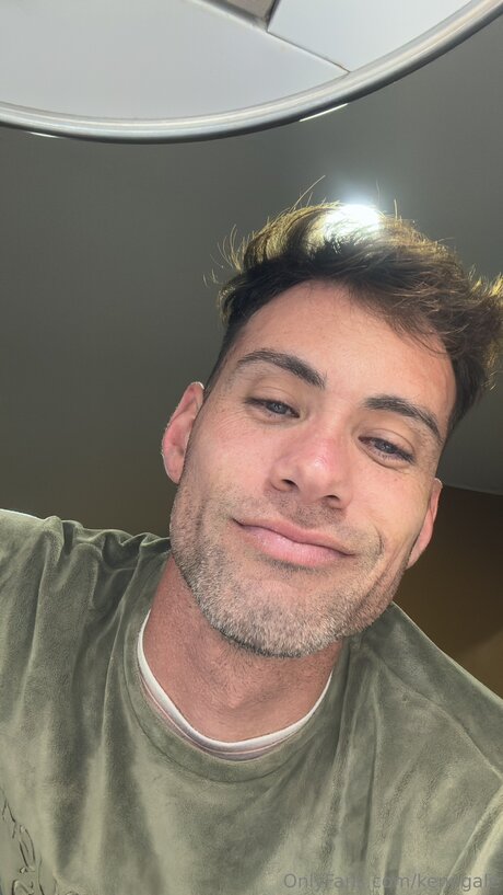 Pologale art model img