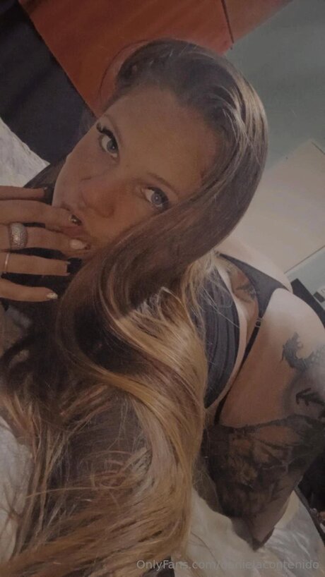 Danielacontenido pornographic actress photo